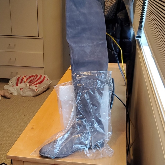 stuart weitzman lowlands over the knee boot - Picture 12 of 12